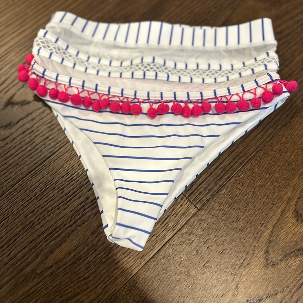 Tularosa Thessy swimsuit bottoms, size XS